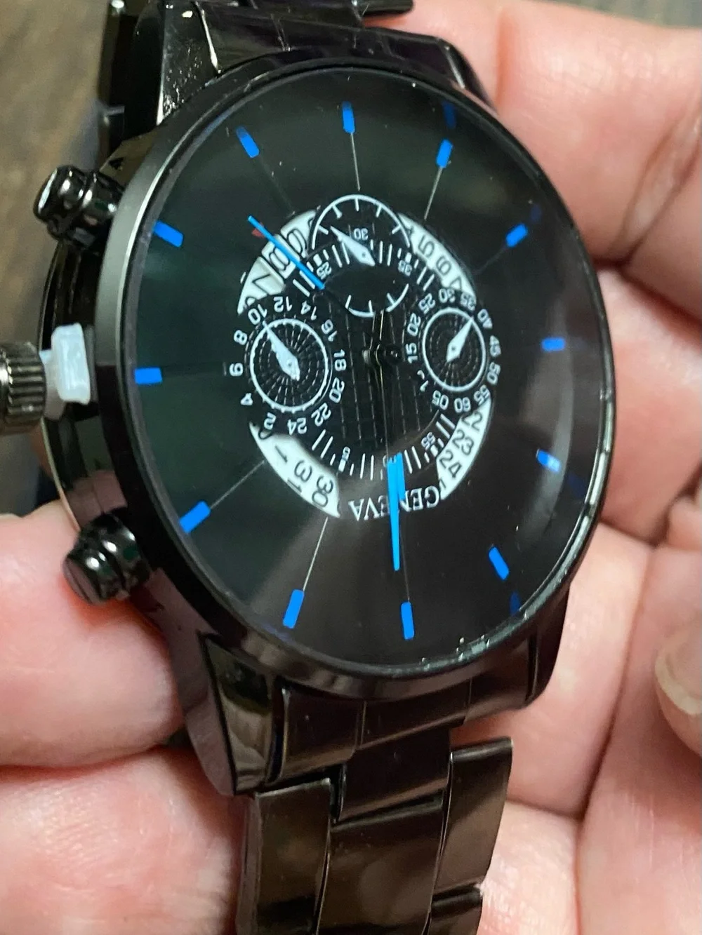 N/A sleek black